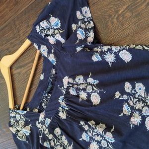 LUCKY BRAND I Navy & Pink Floral Flutter Sleeve Baby Doll Short Sleeve Top, XS